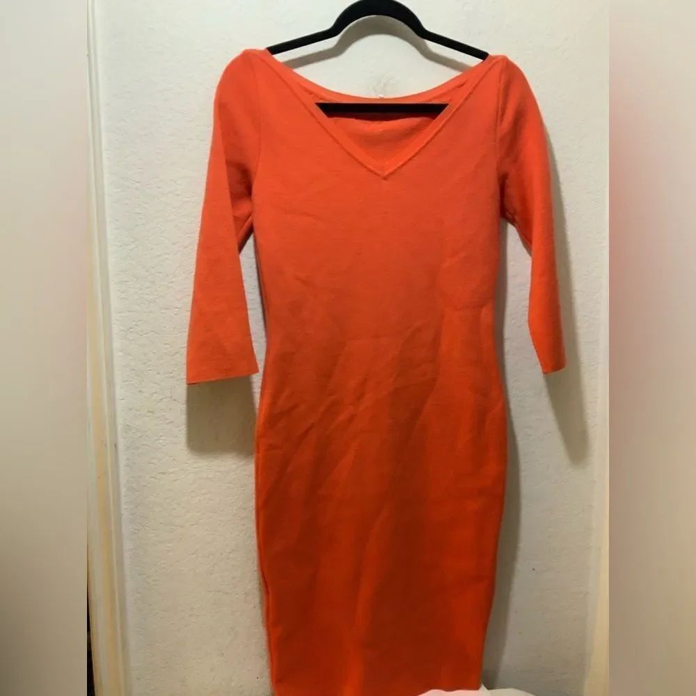 Blumarine Beaded Embellished coral Wool Blend Tight Knit Dress Size 6 Italy made